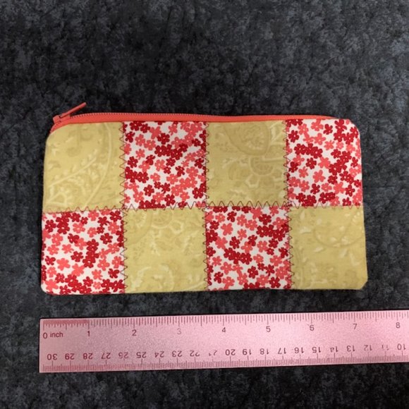 Handmade Quilted Wallet/Pouch - Picture 5 of 6